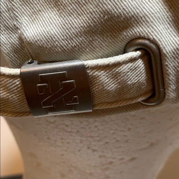 IZOD Cream Strap-Back Dad Baseball Cap - Picture 5 of 6